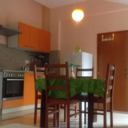 Frane Grobnik شقة